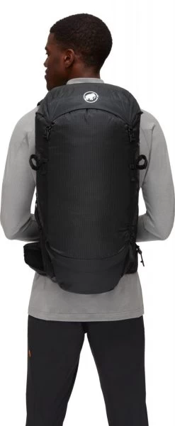 Mammut Ducan 24 Black -Mammut Geschäft 2530 00350 0001 mod back 1280x1280 1